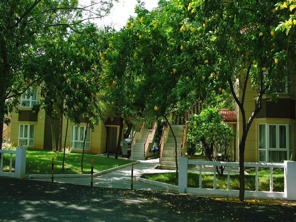 Pleasant Days Resort Chembarambakkam Lake Eksteriør bilde